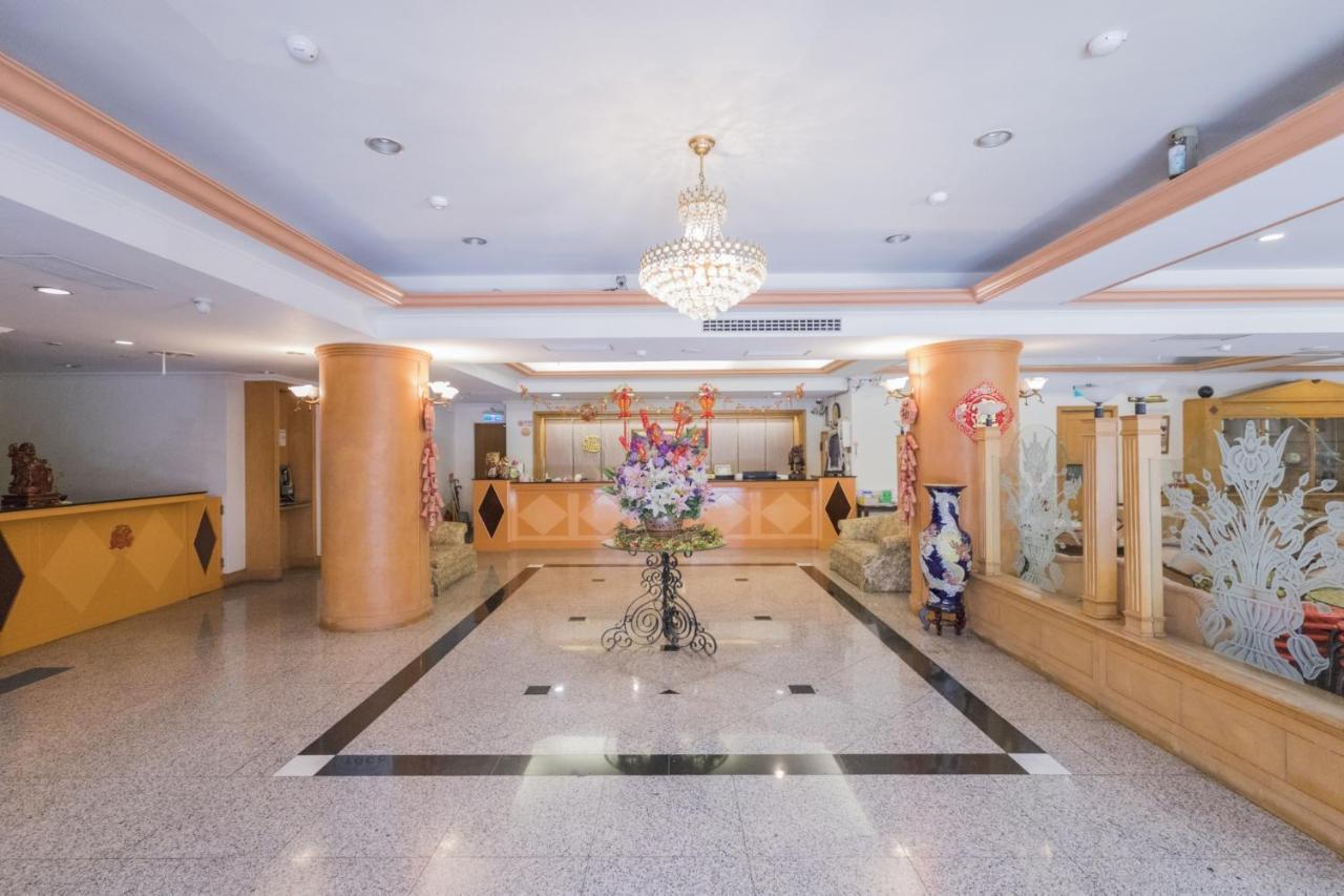 Tzu Chi Hotel Pingtung Ngoại thất bức ảnh