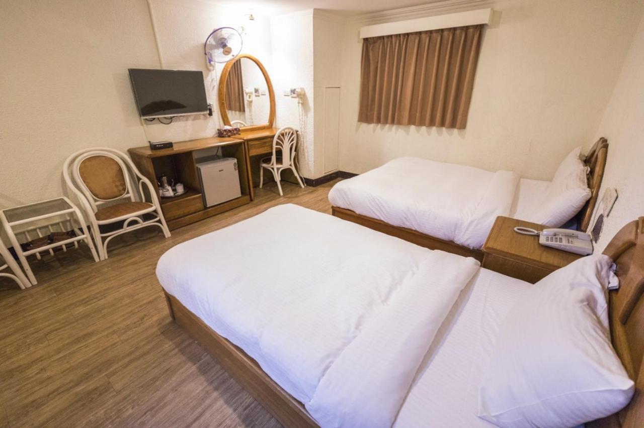 Tzu Chi Hotel Pingtung Ngoại thất bức ảnh