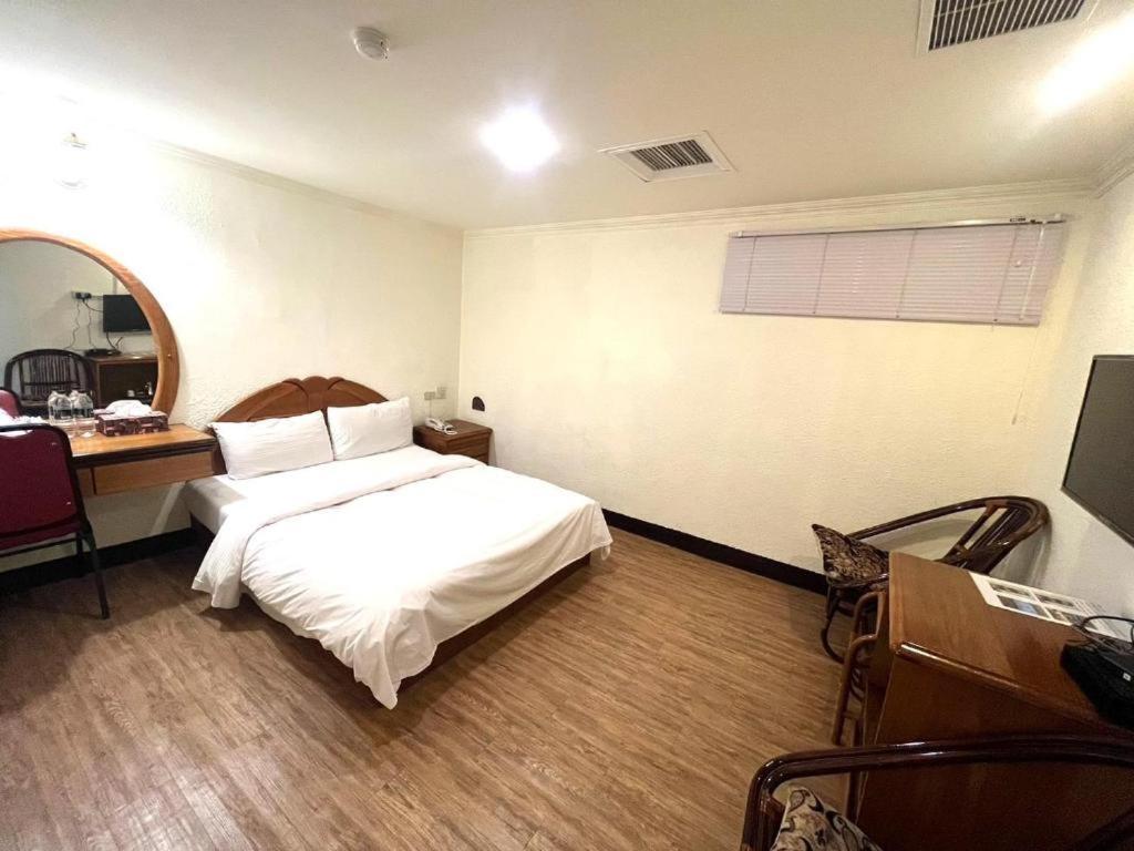 Tzu Chi Hotel Pingtung Ngoại thất bức ảnh
